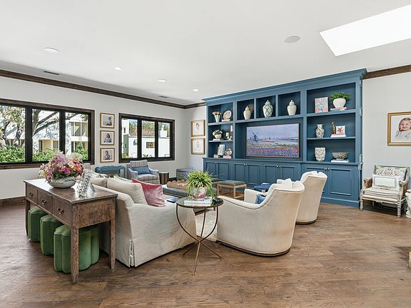 3rd image of 4304 Briarhaven Rd