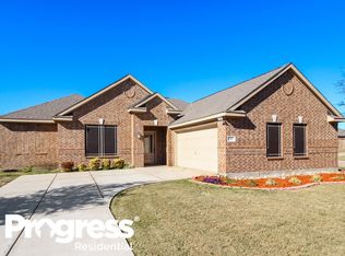 500 Ivy Ct, Red Oak, TX 75154