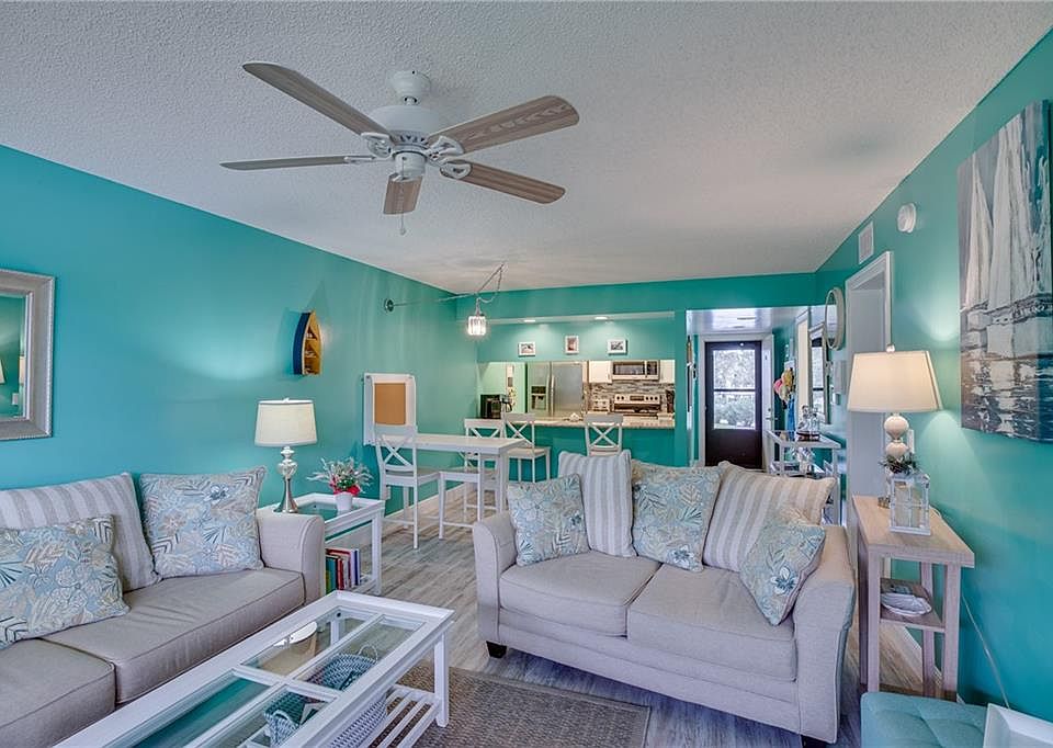 1st image of 13 Plantation Dr APT 202
