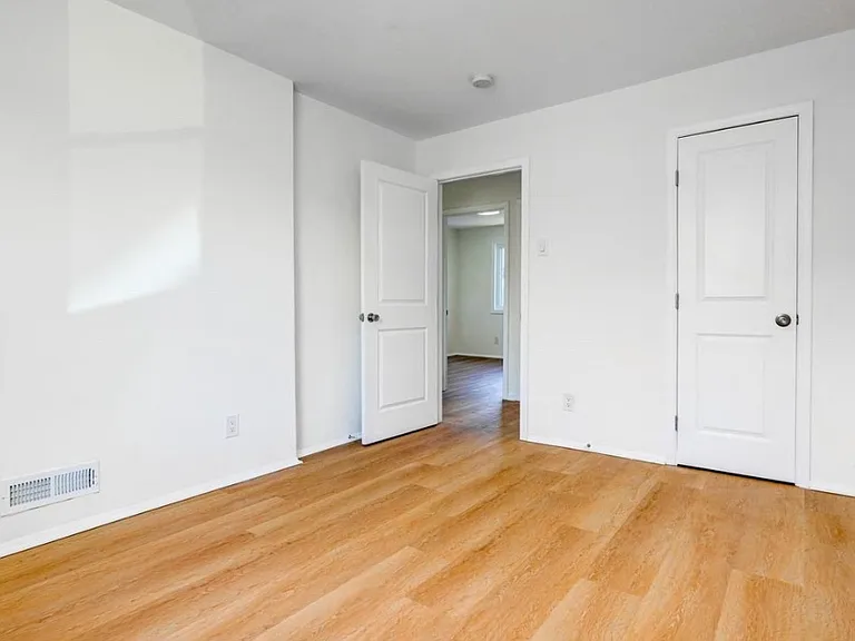 14432 Bel Pre Dr — Photo 3