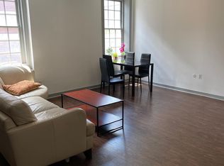 129 N 4th St APT 3R, Philadelphia, PA 19106