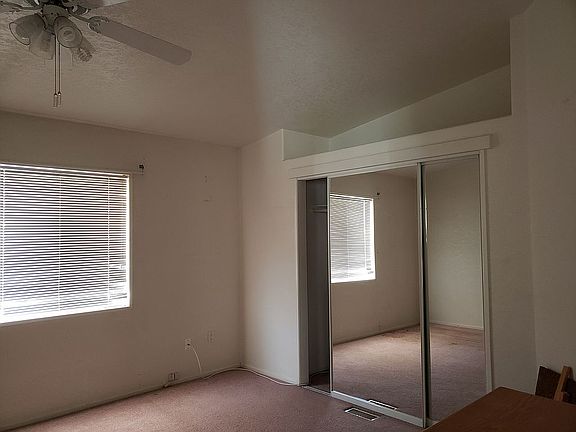 3rd image of 1117 Aralia Dr