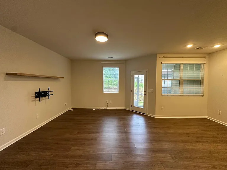 14140 Castle Nook Dr #1 — Photo 3