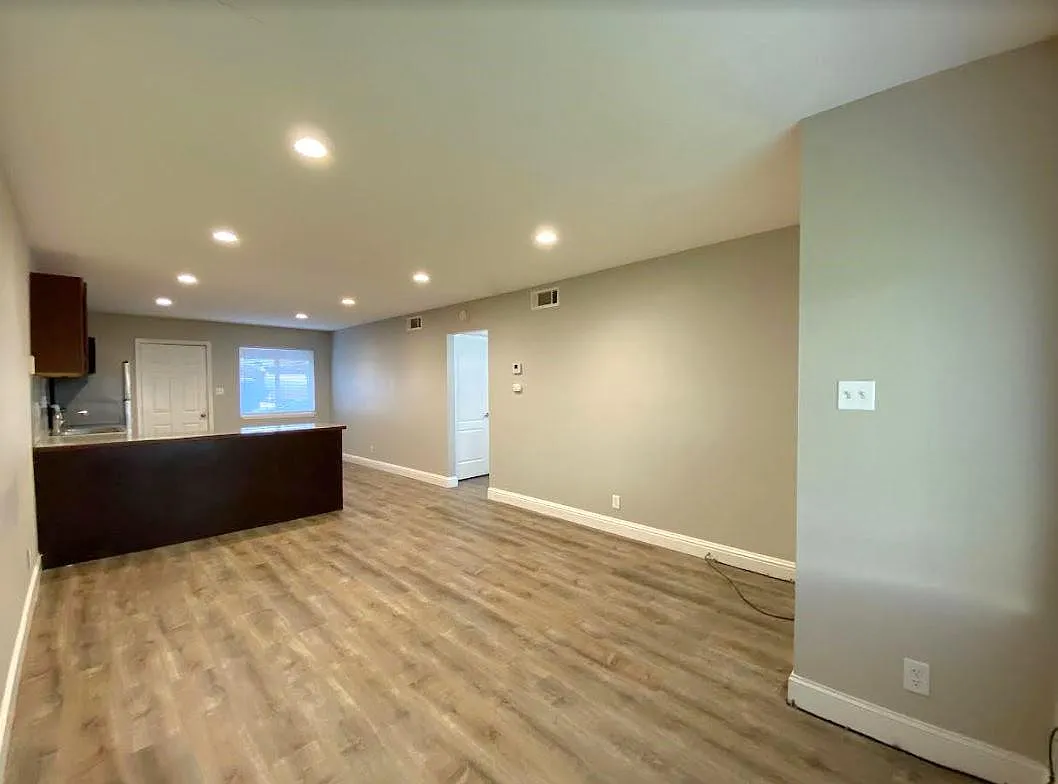 2 bed, $1,450 — Photo 2