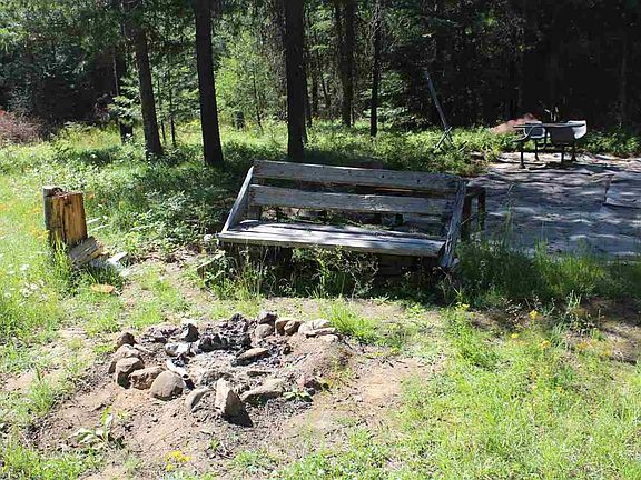 4th image of 205 Little Diamond Ln