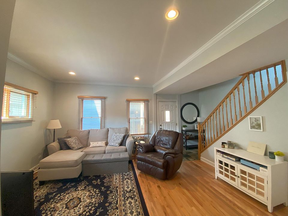 1st image of 2635 N Burling St #Ch