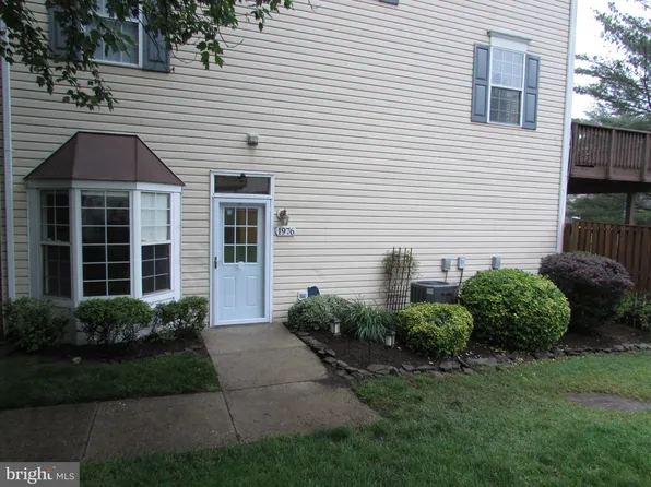 1976 Pawlet Dr #23C, Crofton, MD 21114