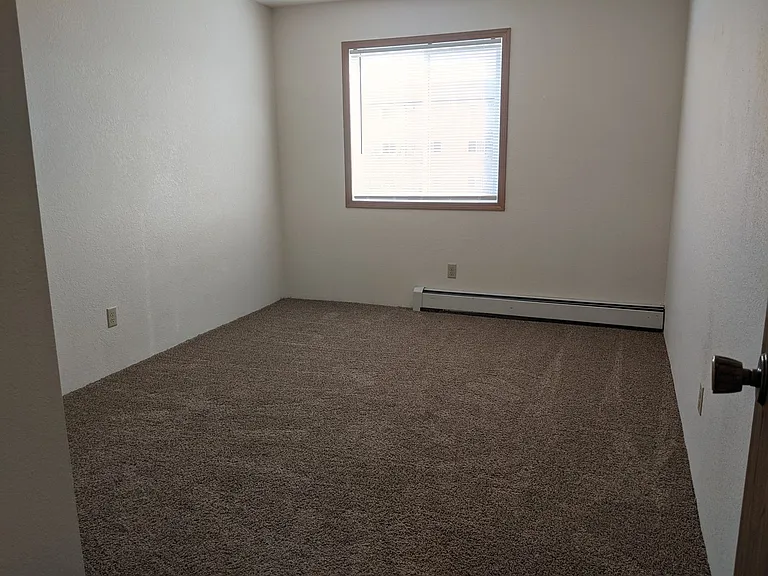 Landview Apartments — Photo 23
