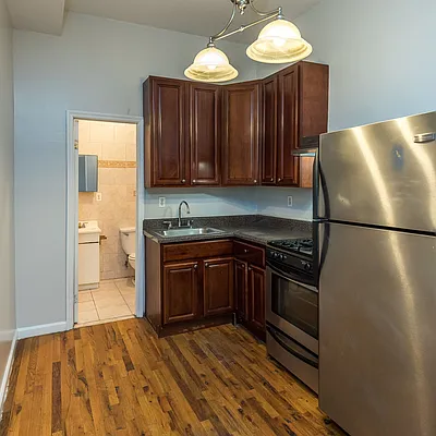 Rented by Nooklyn NYC LLC | media 9