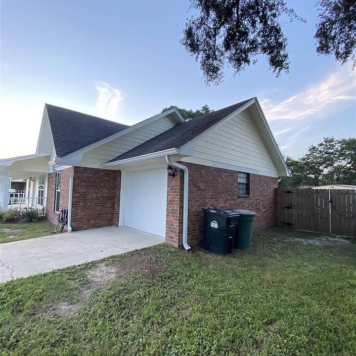 1st image of 10918 Bridge Creek Dr
