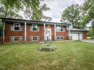 7805 Brynwood Ln, Louisville, KY 40291