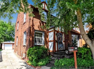 53 Lynn St, Lackawanna, NY 14218