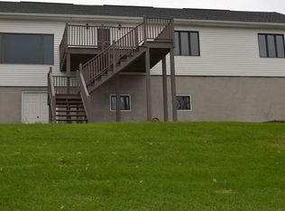 365 Spring Hill Rd, Moscow, PA 18444