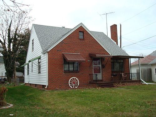 1st image of 2735 Winsted Dr