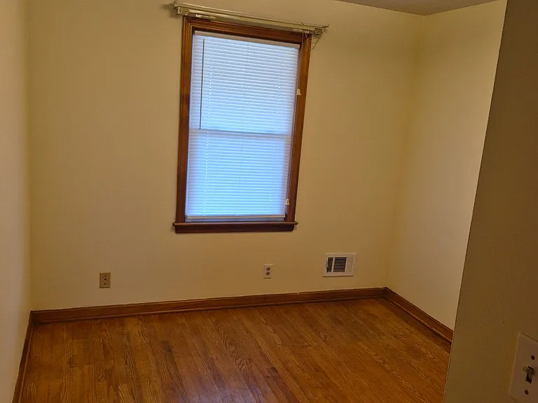 5820 Dellrose Dr — Photo 6