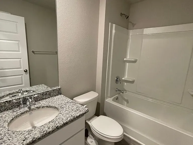 23351 Shadowridge Dr — Photo 25