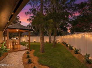 1647 WINDY OAKS Drive W, Jacksonville, FL 32225