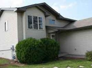 25900 8th St W, Zimmerman, MN 55398