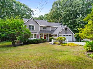 19 Highland Rd, Kensington, NH 03833