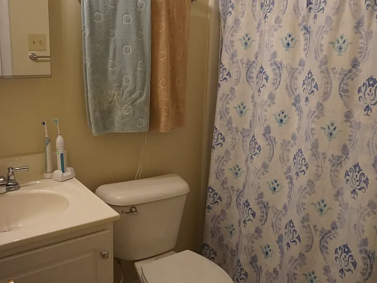 1351 Villa Way #F — Photo 6