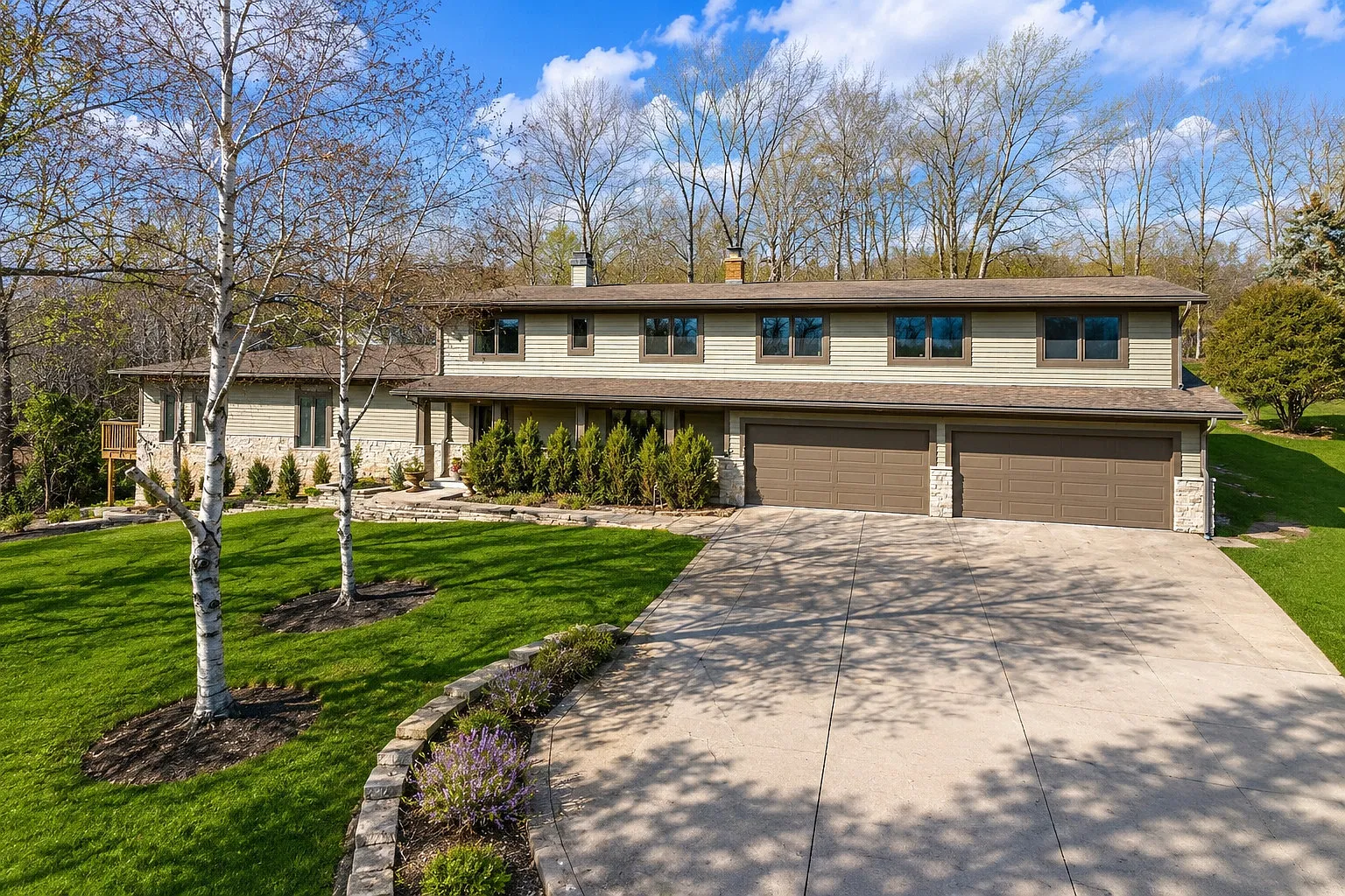 4 bed, 6.0 bath, 3464 sqft, $7,500 — Photo 1