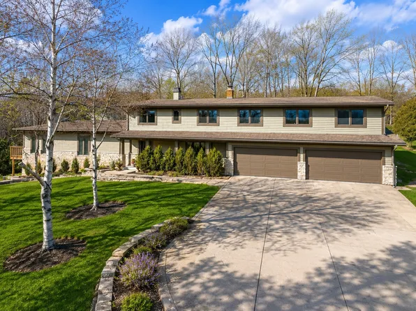 1971 Countryside Dr, Libertyville, IL 60048