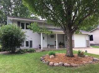 225 3rd Ave NE, Plainview, MN 55964