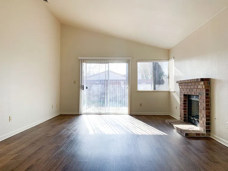 8868 Gemwood Way — Photo 3
