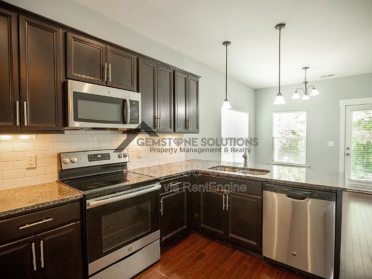 1041 Honey Bush Cir — Photo 16