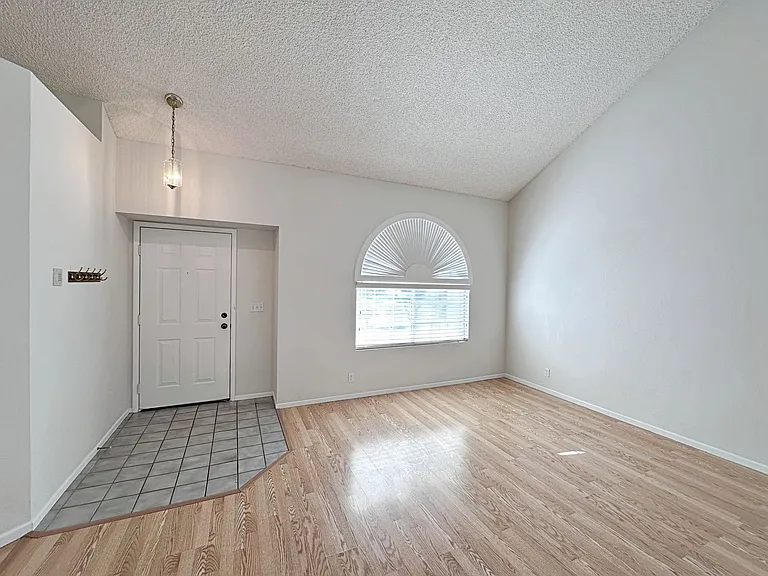 3317 Surfline Dr — Photo 3