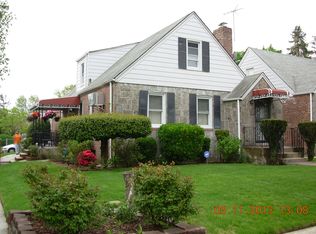 13727 246th St, Rosedale, NY 11422