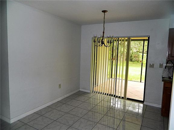 3rd image of 5828 Whistlewood Cir