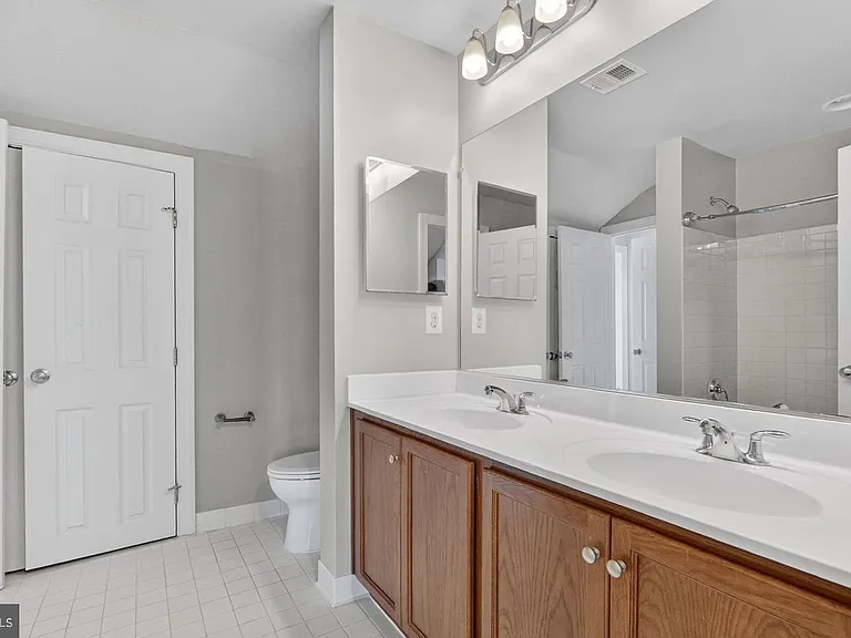 7897 Carbondale Way — Photo 28