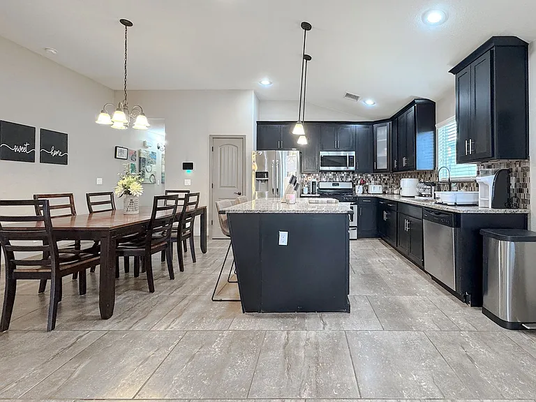 14816 Hunters Grove Ave — Photo 11
