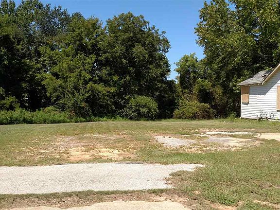 5th image of 2813 & 2817 Meyer Ave