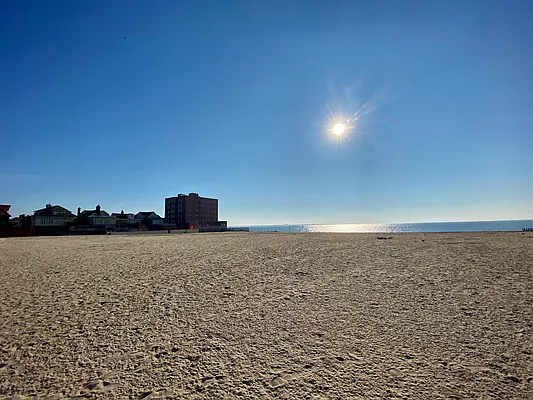Rented by AZ REALTY NYC LLC | media 14