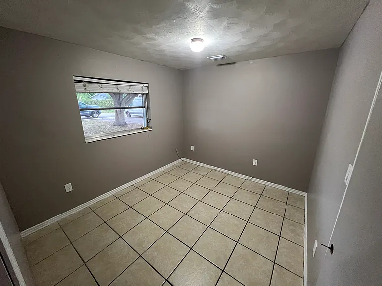 1666 Rudy Ct — Photo 8