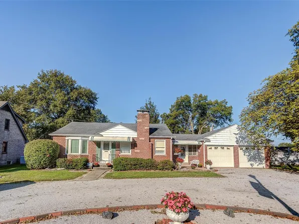 405 N State St, Freeburg, IL 62243