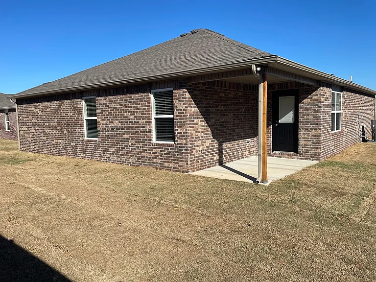 721 Belhaven Rd — Photo 8