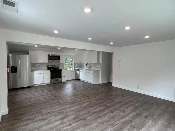 73 Macarthur Ave FLOOR 2