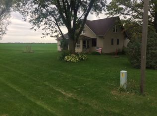 27060 Allens Grove Rd, Donahue, IA 52746