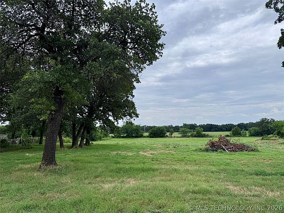 5th image of 3689 No Man Rd