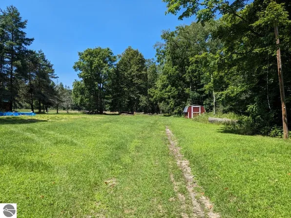 4282 Gillings Rd, Prescott, MI 48756
