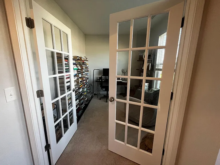 1114 Freeport Dr — Photo 16