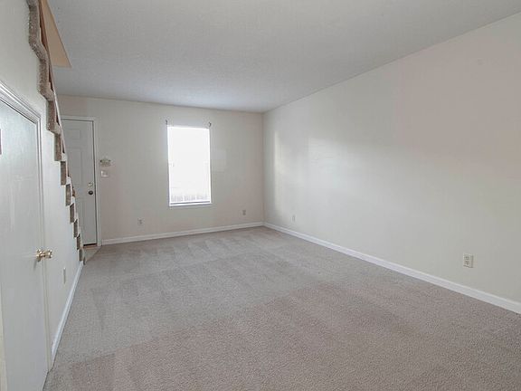 5th image of 3279-07 Tower Dr