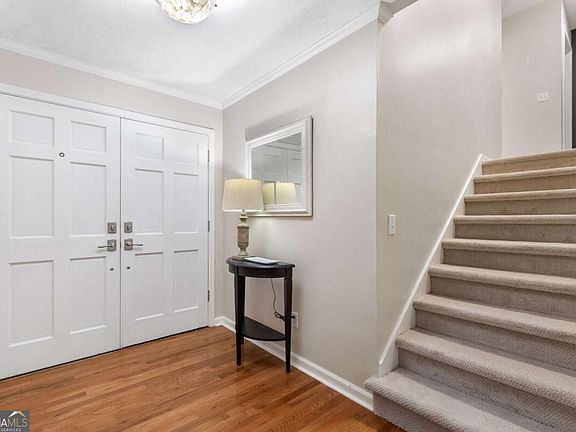 5th image of 3774 Cherokee Pl SE
