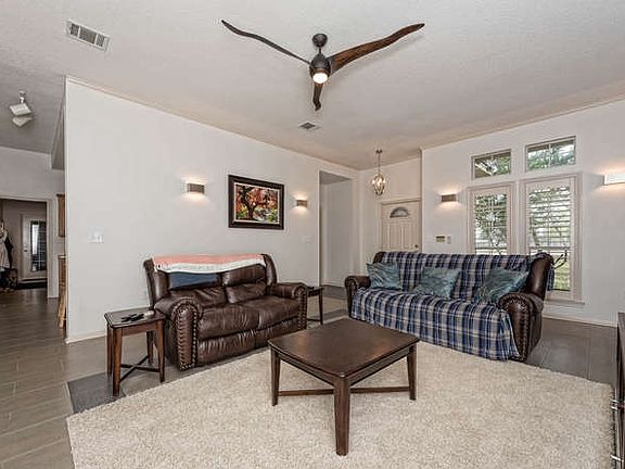 5th image of 125 Sherwood Oaks Dr