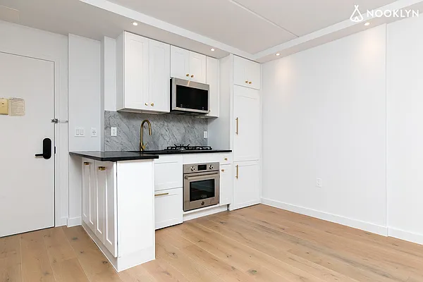 Rented by Nooklyn NYC LLC | media 14