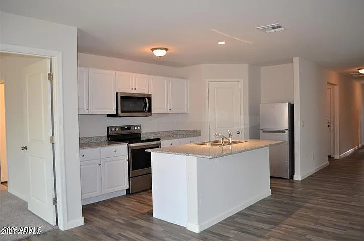 2367 N Oakmont Ln — Photo 6