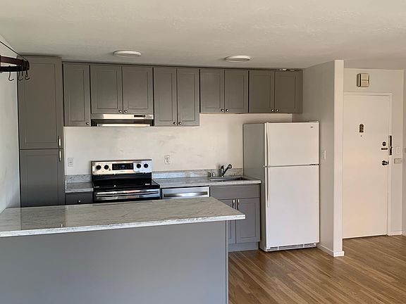 3rd image of 1901 Vallejo St APT 5